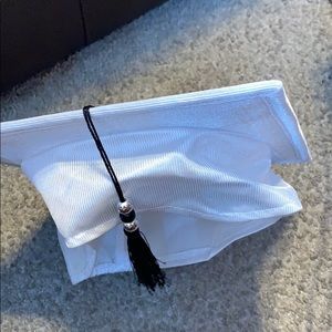 White grad cap